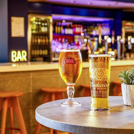 Ibis Budget London Heathrow Central ハウンズロー エクステリア 写真