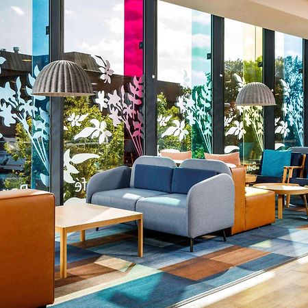 Ibis Budget London Heathrow Central ハウンズロー エクステリア 写真
