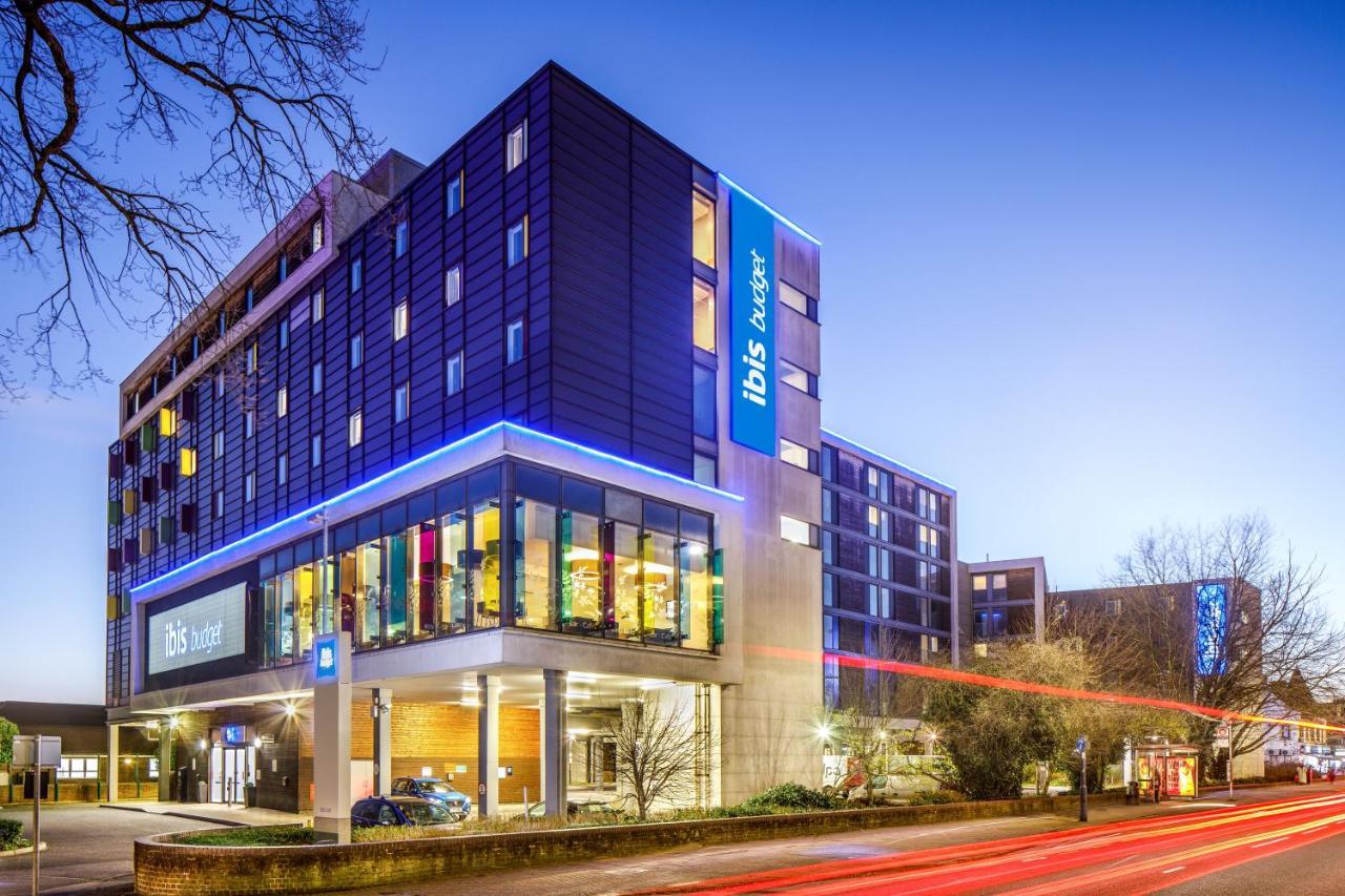 Ibis Budget London Heathrow Central ハウンズロー エクステリア 写真